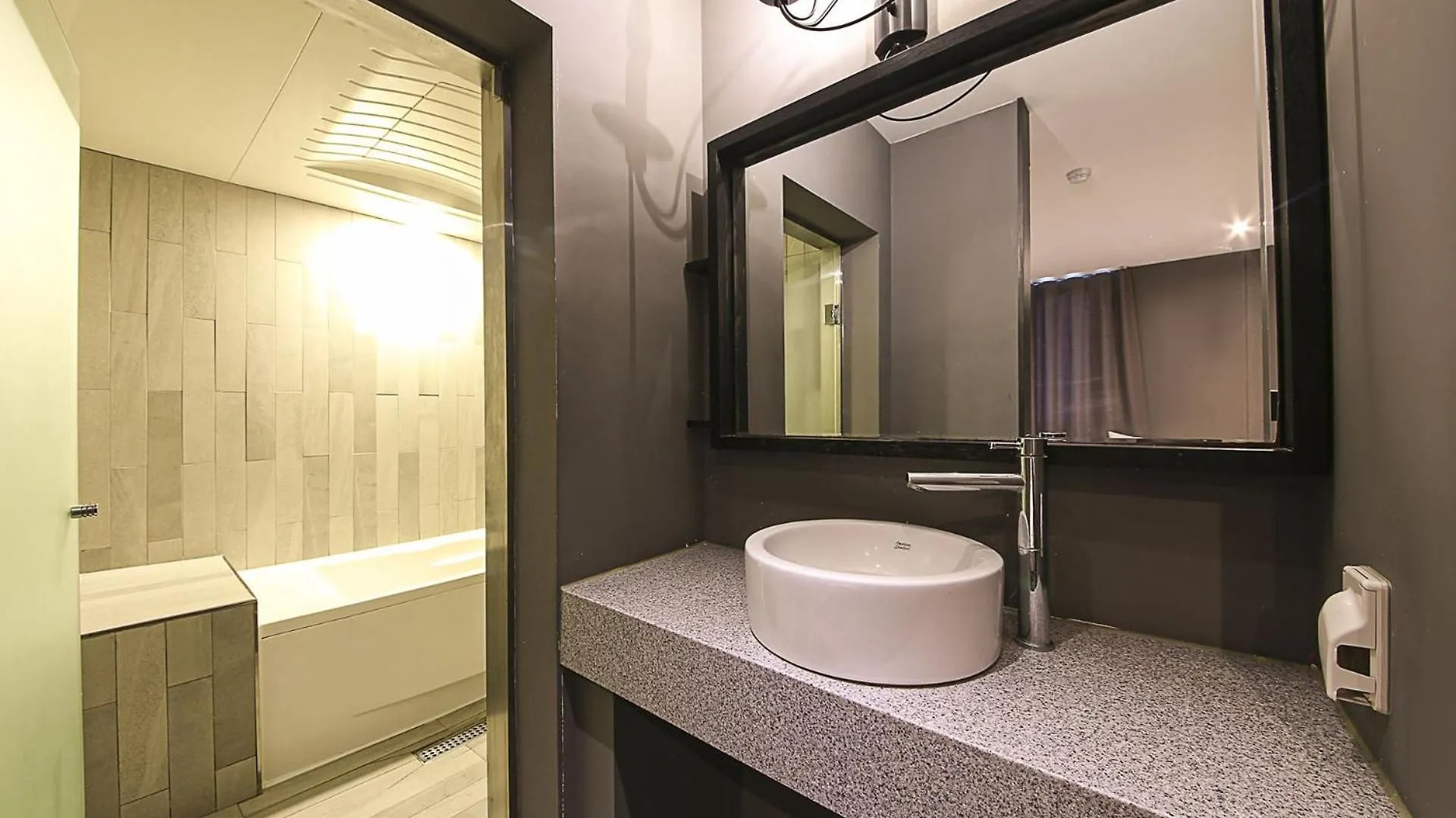 Ignis Hotel Busan 2*,  South Korea
