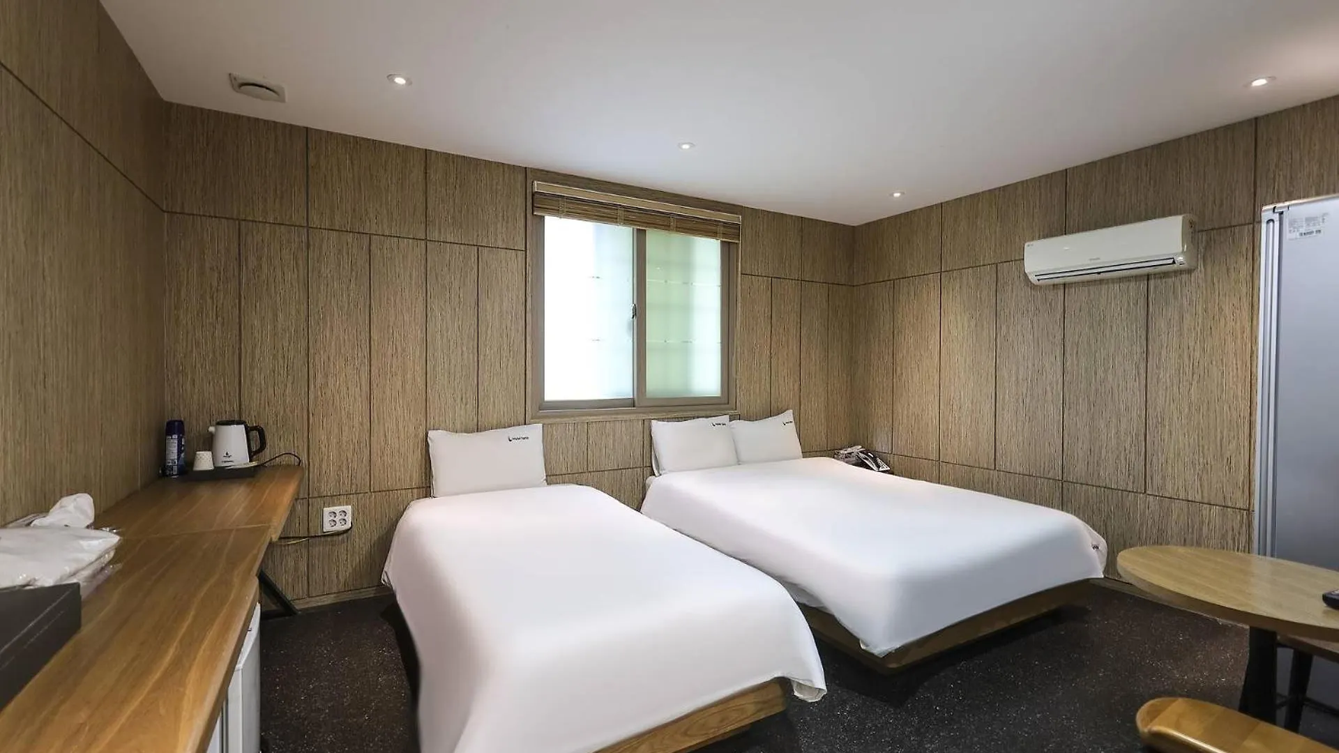 Ignis Hotel Busan 2*,