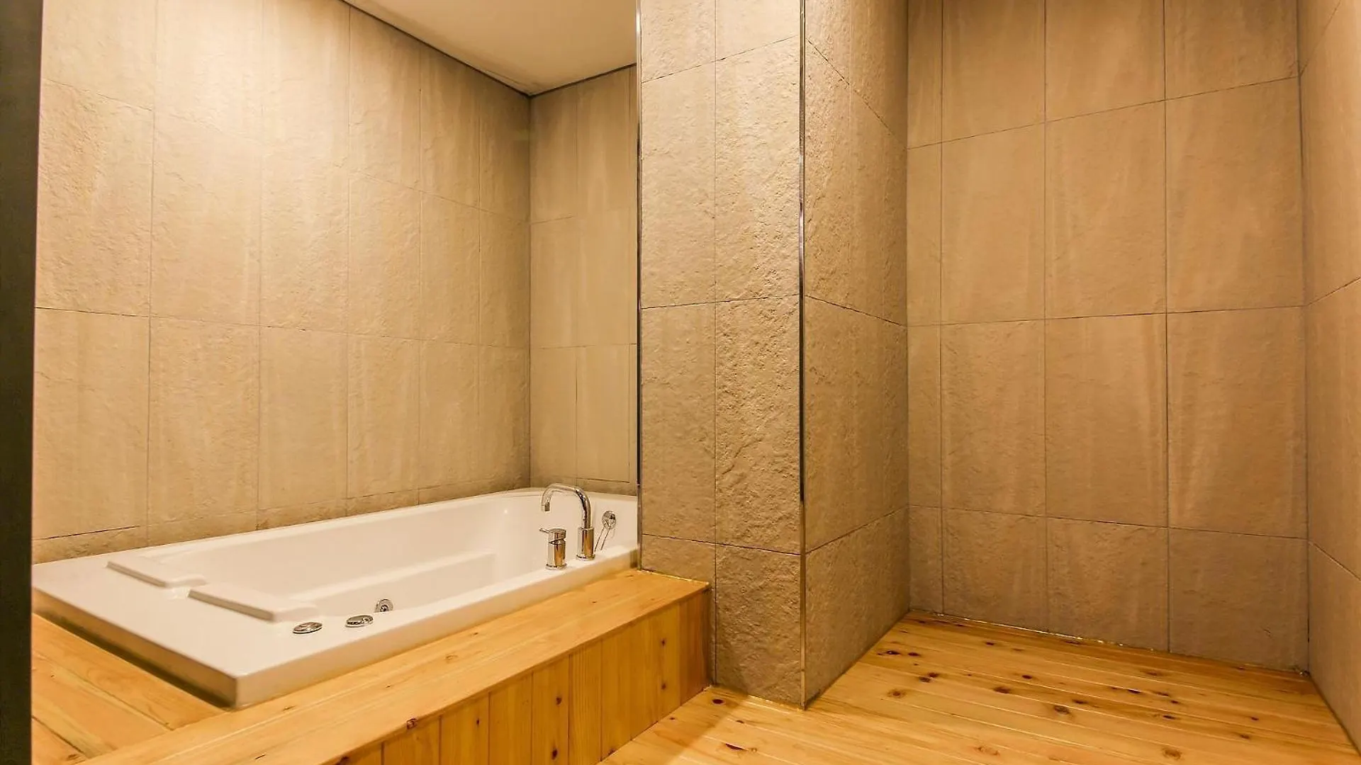 Ignis Hotel Busan 2*,  South Korea